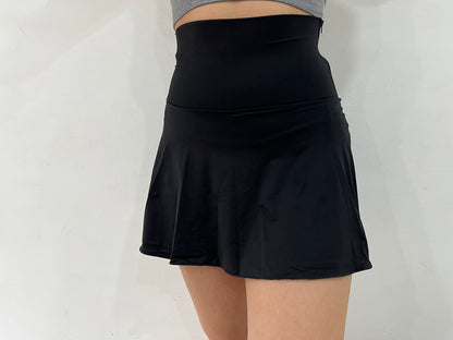 FALDA SHORT CON FAJÓN EN NEOPRENO