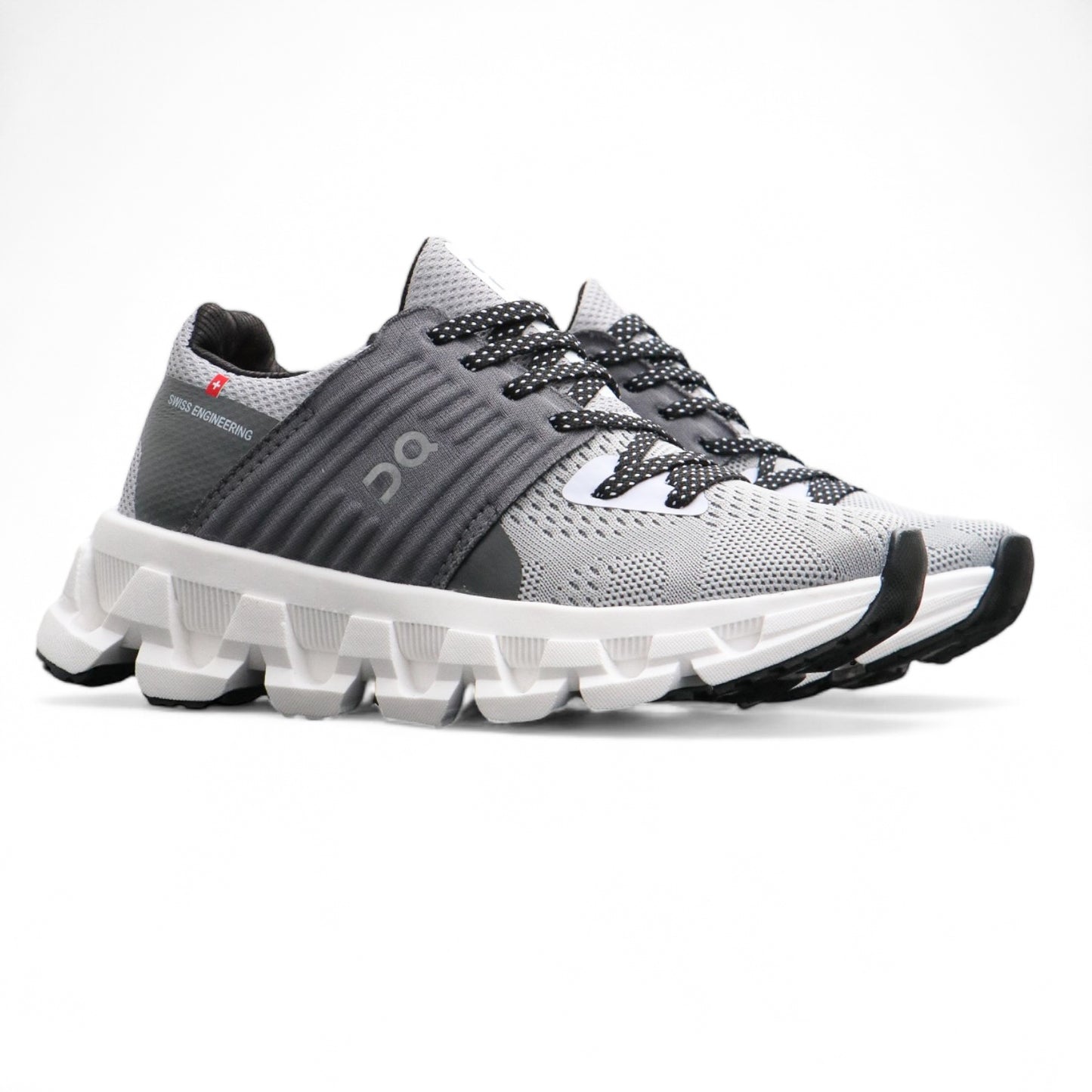 Nuevos Tenis On Cloud Swift